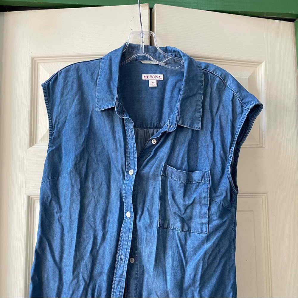 Merona Blue Sleeveless Denim Top - Picture 2 of 9